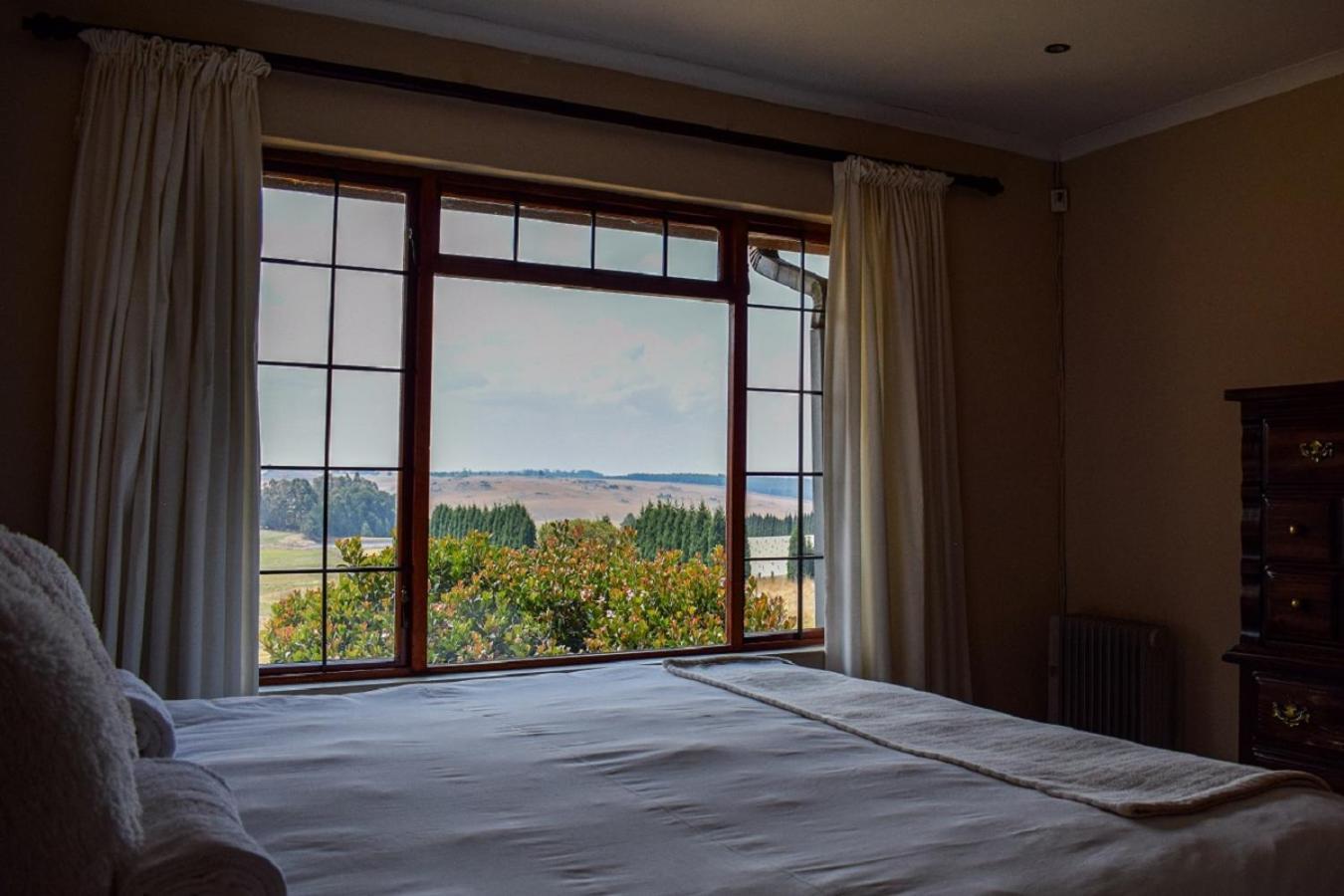 Berryfields Apartment Дълстроом Екстериор снимка